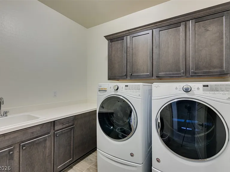 9009 Janice Glen Ave — Photo 20