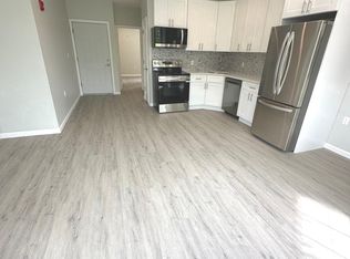 6035 Germantown Ave #2F, Philadelphia, PA 19144