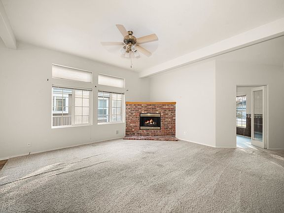 3rd image of 1037 W Sunny Creek Cir