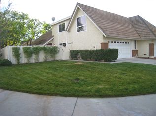 27152 Rio Pecos Dr, Valencia, CA 91354