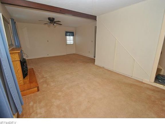 5th image of 4880 Beachwood Dr