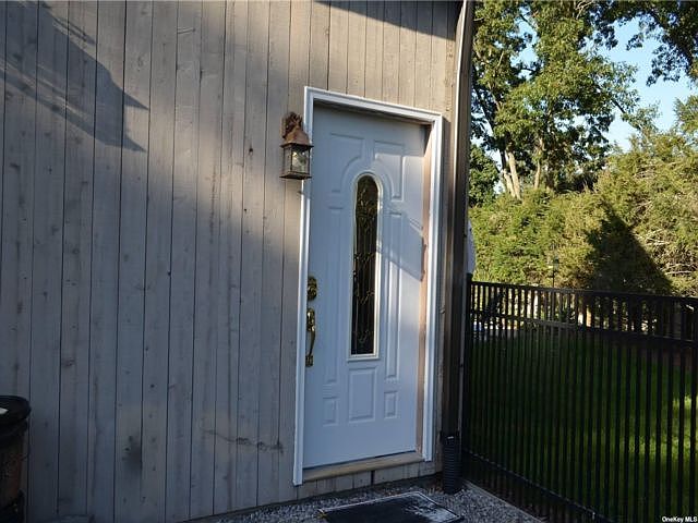 1st image of 203 Parkside Ave