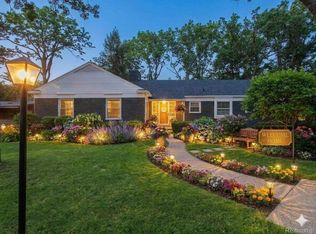 330 Cole Rd, Monroe, MI 48162