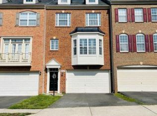 12687 Heron Ridge Dr, Fairfax, VA 22030