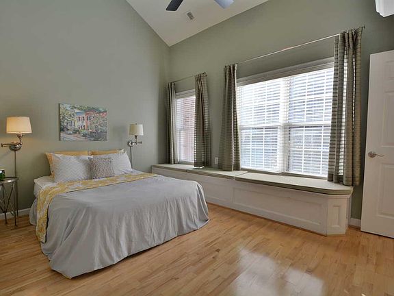 4th image of 2330 14th St N APT 405