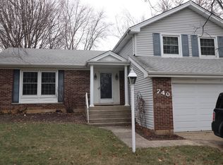 740 Concord Ct, Algonquin, IL