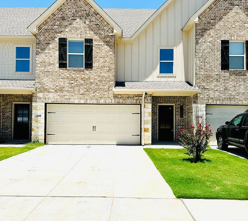 1st image of 1108 Noble Flair Pl