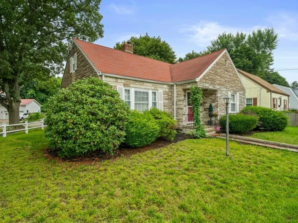 6 Alvin Ave, Quincy, MA 02171