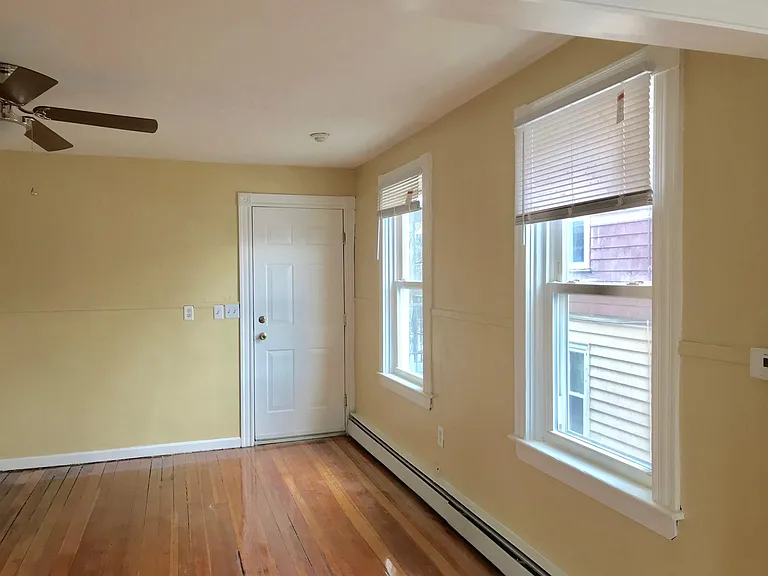 110 Gesler St #3 — Photo 4