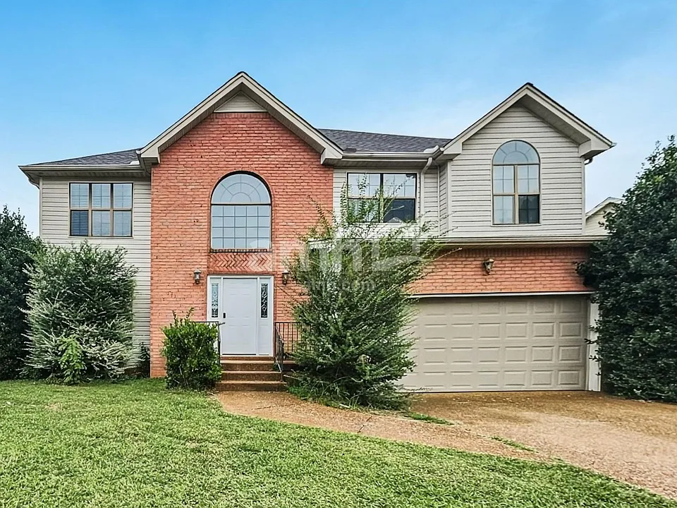 3609 Applewood Ln