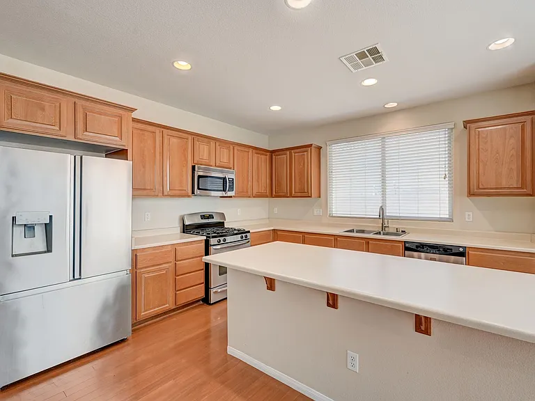 4421 Desert Home Ave — Photo 22