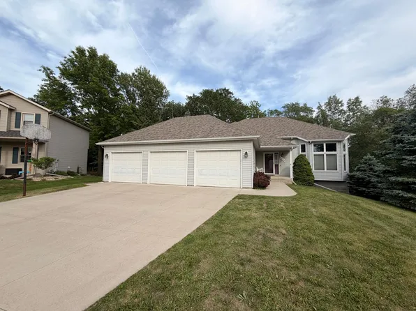 1241 Baird Ln NE, Rochester, MN 55906