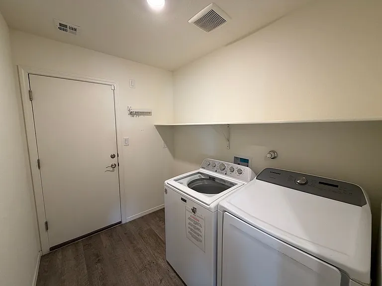 3820 Hernandez St SW — Photo 22