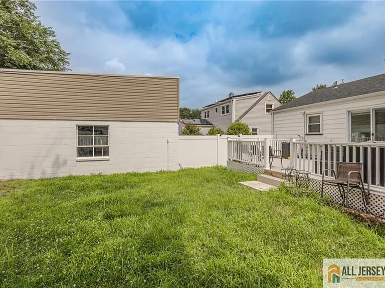 9 Haven Ter — Photo 25