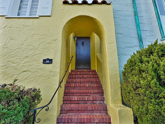 2nd image of 30 Juanita Way