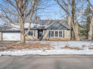 4217 Dolphin Rd, Houston Acres, KY 40220