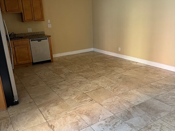 2nd image of 1901 N Atlantic Ave APT 8