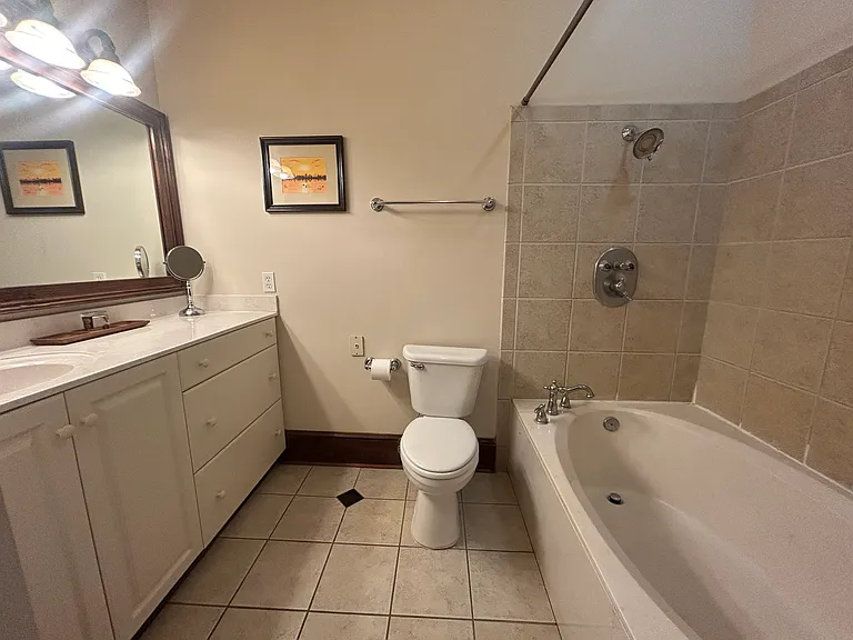 2737 Cleveland St #211 — Photo 10