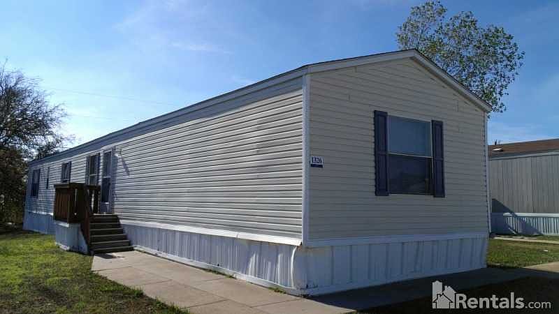 1st image of 1326 Sunrise Dr