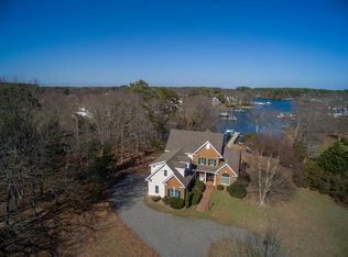 175 Tabbs Choice Rd, White Stone, VA 22578