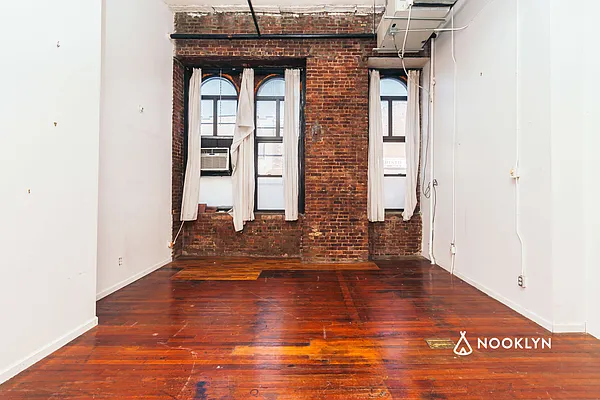 Rented by Nooklyn NYC LLC | media 3