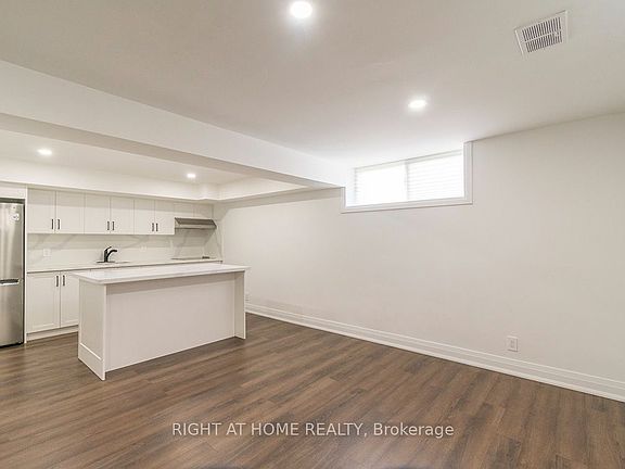 5th image of 186 Driscoll Rd #Basement