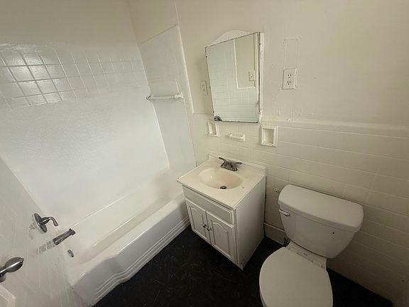 5th image of 390 State St #F2f