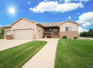 6908 E Archstone St, Sioux Falls, SD 57110