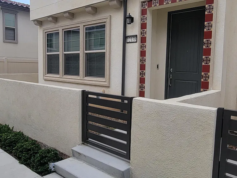 12138 Summer Ln — Photo 2