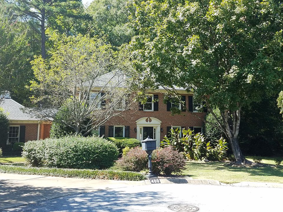 1st image of 400 Bradley Ct