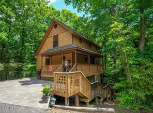 315 Greenwood Way, Pigeon Forge, TN 37863