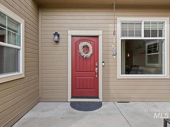 4th image of 191 S Spring Lake Way