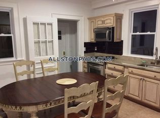 20 Holton St #1A, Allston, MA 02134