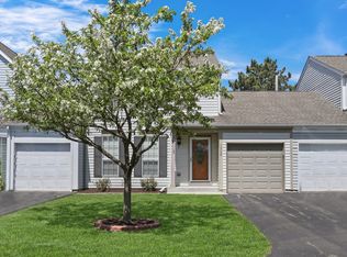 1328 Sunrise Ln, Gurnee, IL 60031