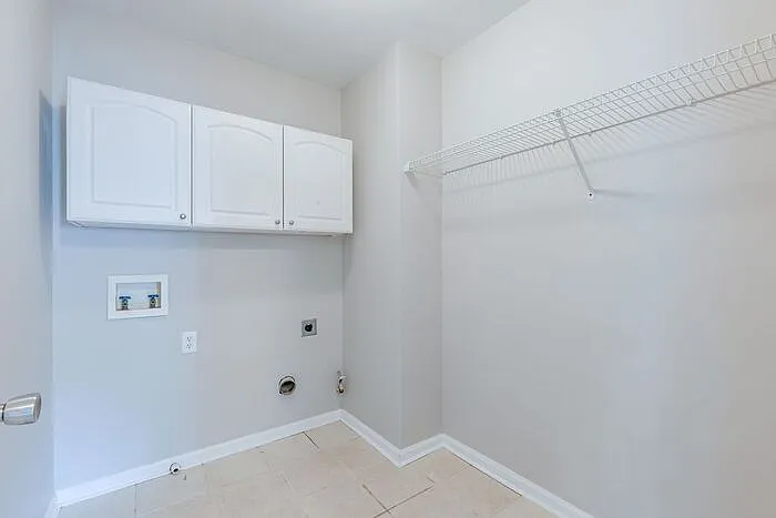 2148 Saint Albans Pl — Photo 25