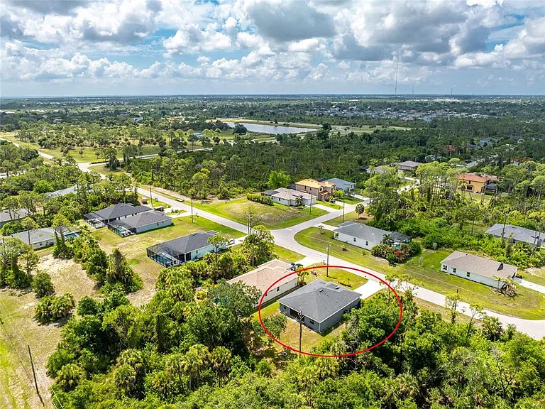 310 Albatross Rd — Photo 43