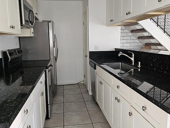 4th image of 5918 Walerga Road #2