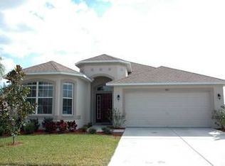 403 Stone Briar Dr, Ruskin, FL 33570