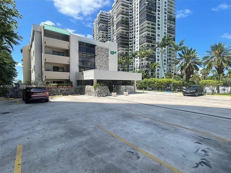 2201 Brickell Ave #73 — Photo 22