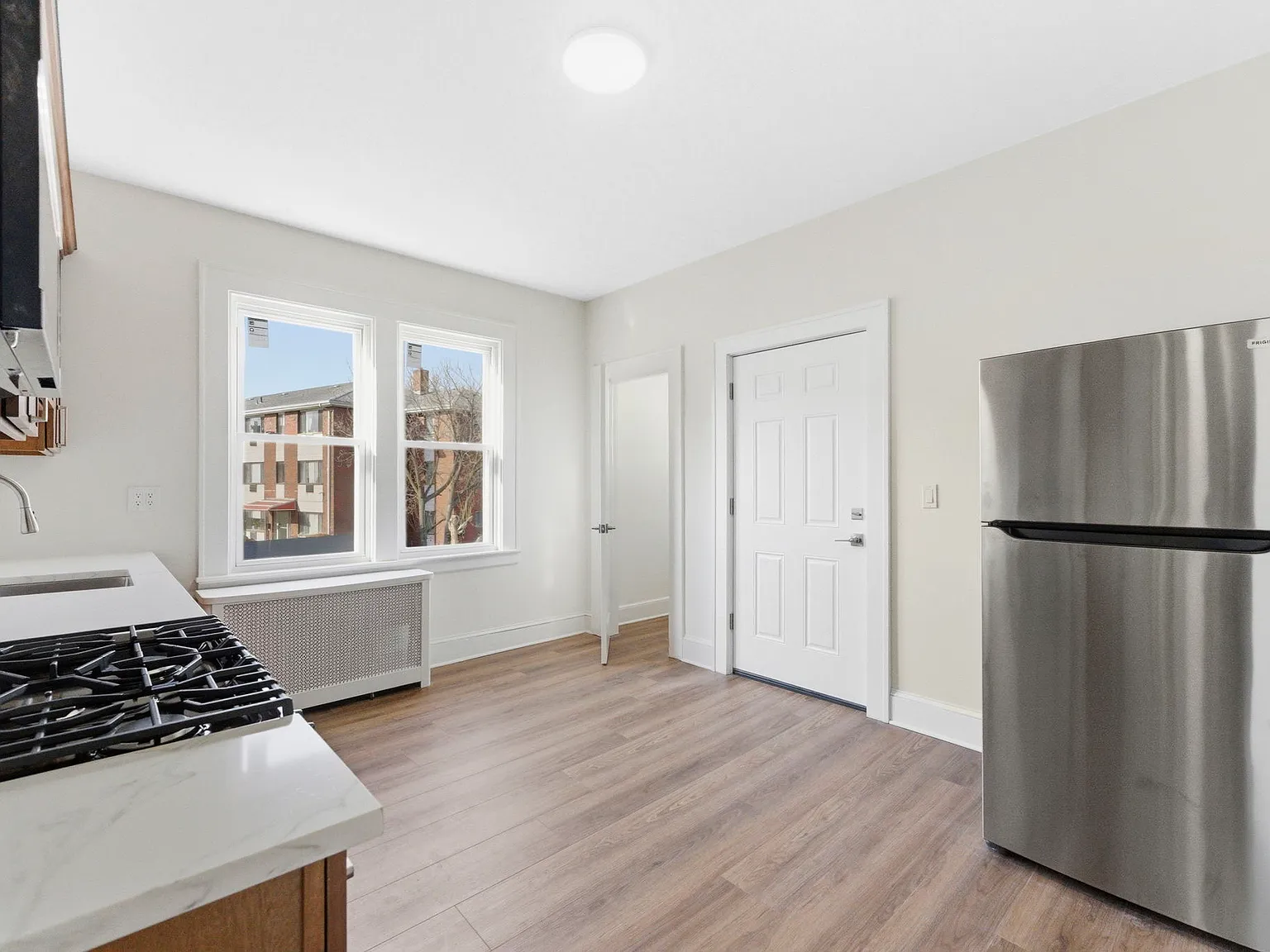 3 bed, $2,500 — Photo 3