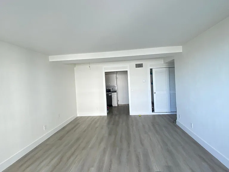1430 Brickell Bay Dr #603 — Photo 17