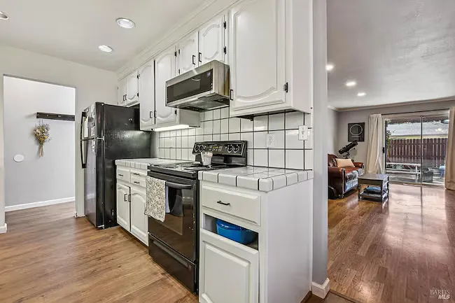 548 Bass Dr — Photo 11