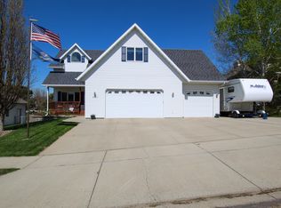 2540 Sharps Loop, Bismarck, ND 58503