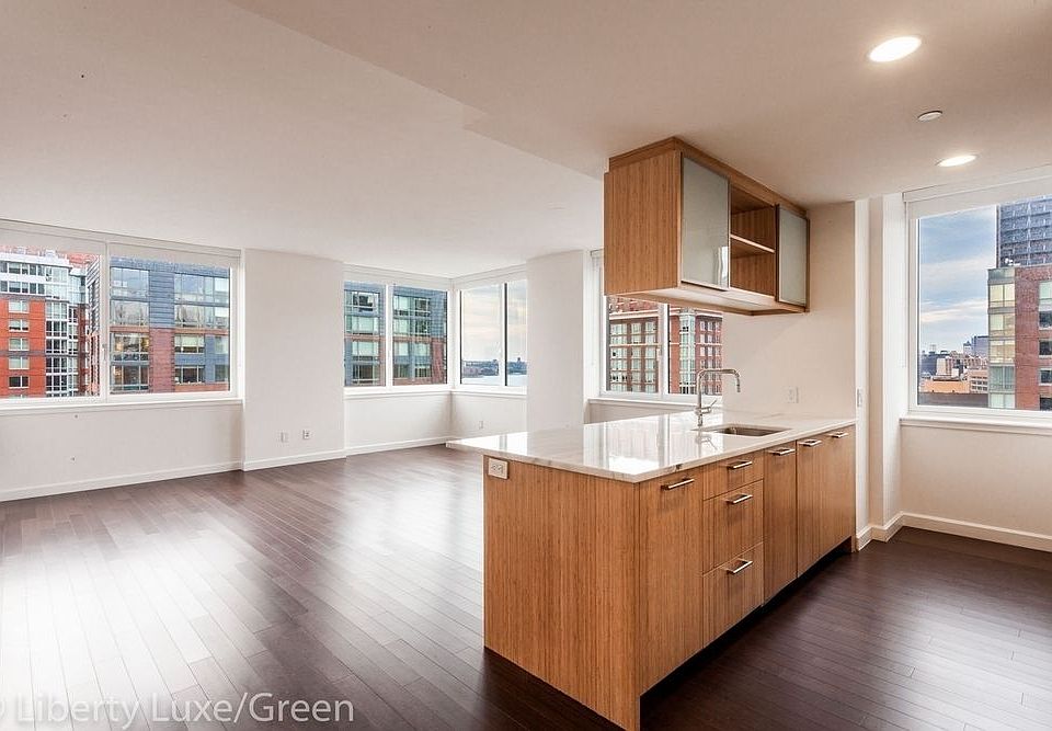 1st image of 200 N End Ave APT 18B