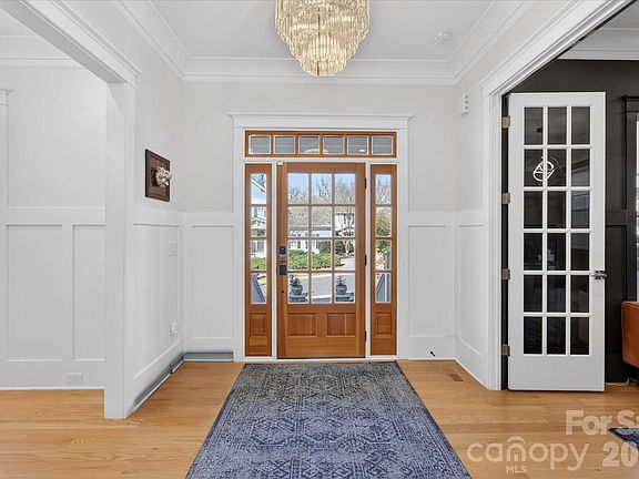 4th image of 3814 Churchill Rd