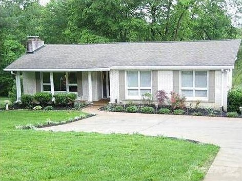 2nd image of 481 Lake Forrest Dr
