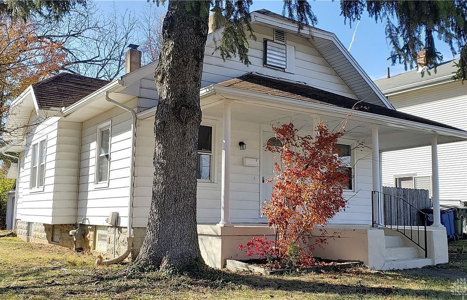 1st image of 1545 Watervliet Ave