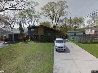 333 Forestway Dr, Northbrook, IL 60062