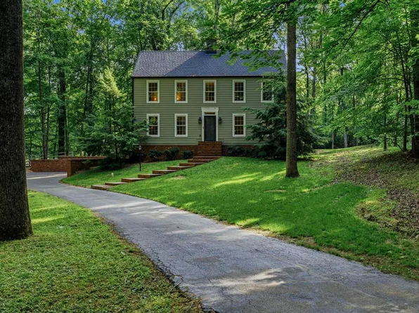 161 Lee Ann Ct, Bowling Green, KY 42103