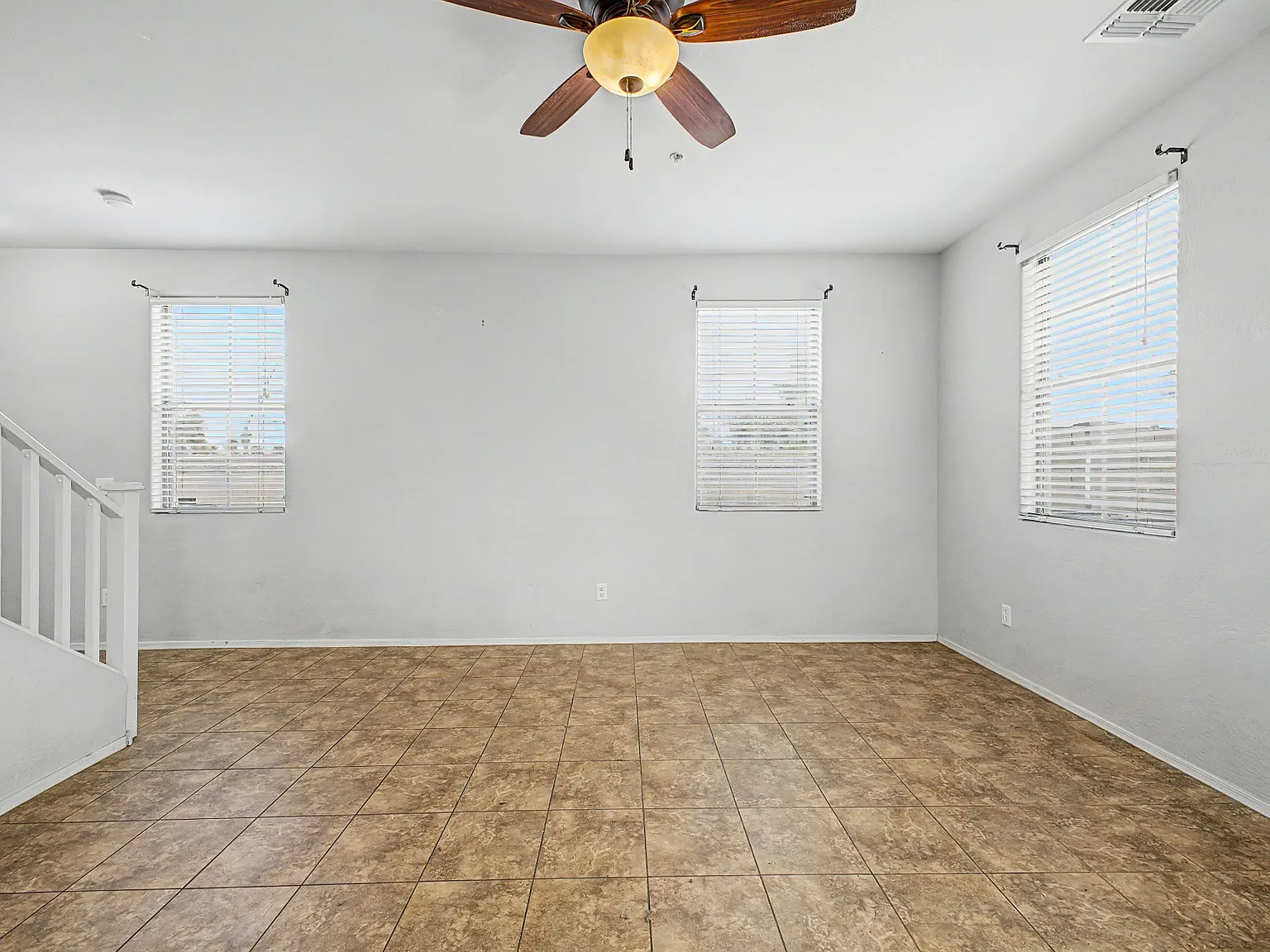 3 bed, 1534 sqft, $2,400 — Photo 2